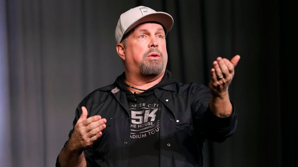 No, Garth Brooks Didn’t Cancel His Bar’s Opening Over Anti-Trans Anger