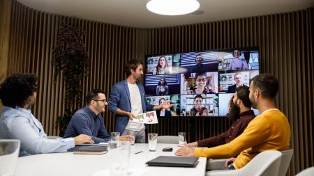 8 Tips For Onsite Workplaces Transitioning to Hybrid