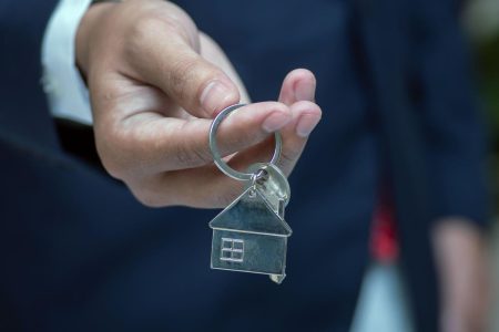 Step-By-Step Acquisition Guide To Buying Your First Short-Term Rental