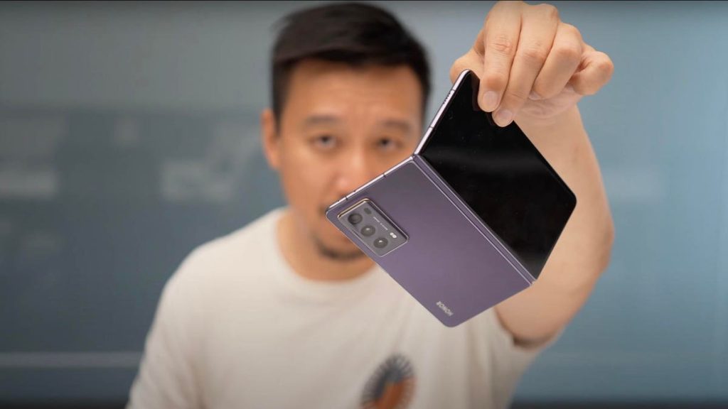 A Breakthrough In Foldable Mobile Tech