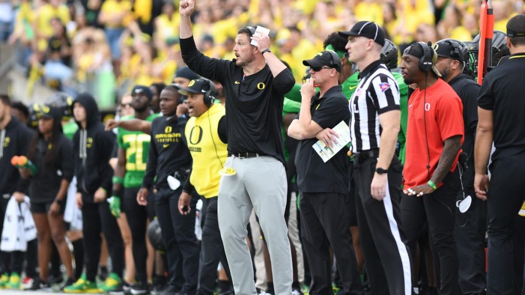 Oregon Coach Unleashes Rhetorically Brilliant Pep Talk To Motivate His Team