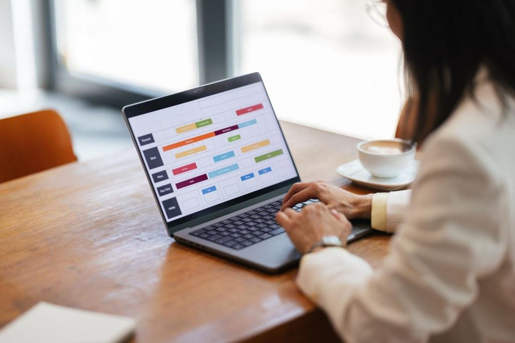 Leveraging AI And VR In The Recruitment Space