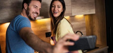 3 Reasons To Exit A ‘Cloutlighting’ Relationship Dynamic