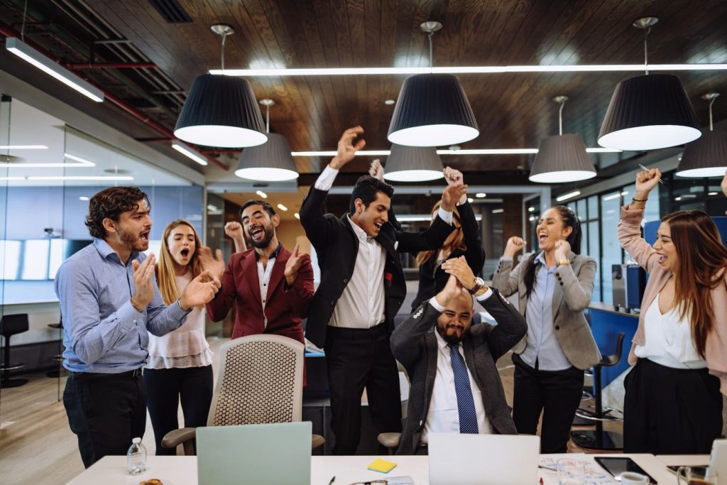 How To Bootstrap A Unicorn: Self-Financing Your Startup