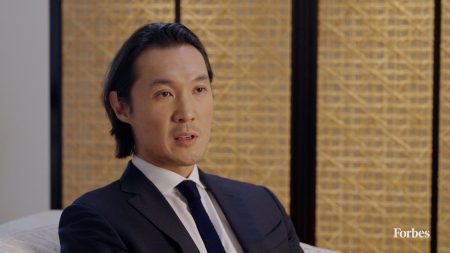 Hing Chao Steers Wah Kwong To New Businesses