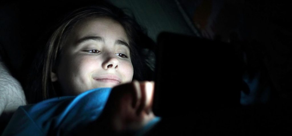 3 Ways To Not Fall Prey To Online ‘Cockfishing,’ According To A Psychologist