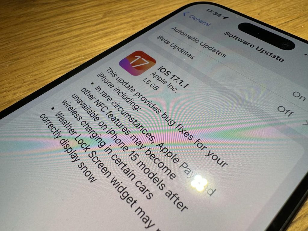 Apple iOS 17.1.1 iPhone Software Release: Should You Upgrade?