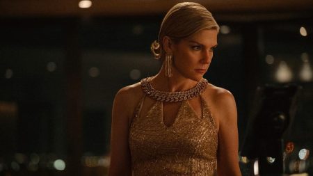 ‘Pluribus’ Just Set An All-Time Record For Apple TV